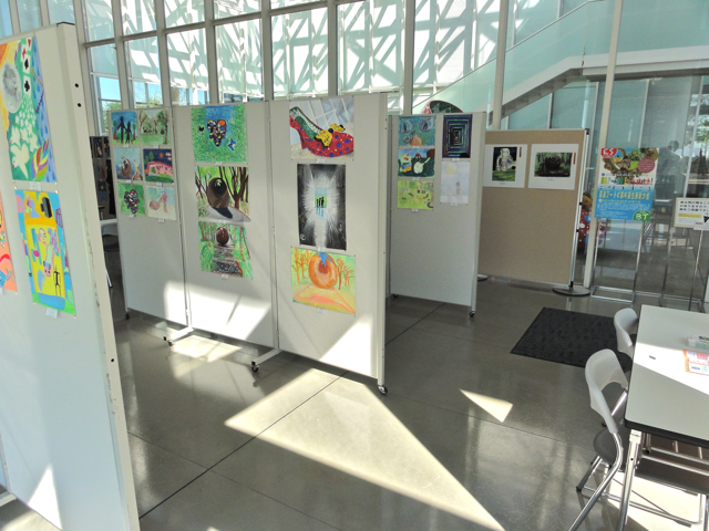 霧島アートの森中高生美術大会2013作品展を開催しています。